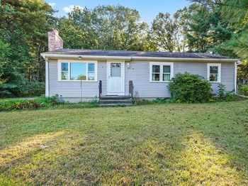 17 Hartwell Avenue