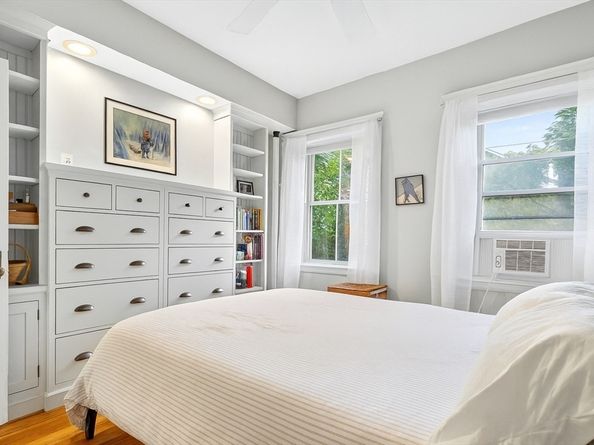 32 Robinwood Ave 7, Boston MA 02130