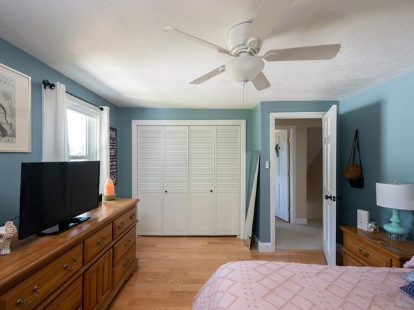 29 Wituwamat Rd, Weymouth MA 02191
