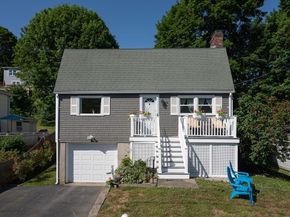 29 Wituwamat Rd, Weymouth MA 02191