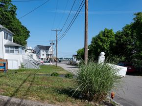 29 Wituwamat Rd, Weymouth MA 02191