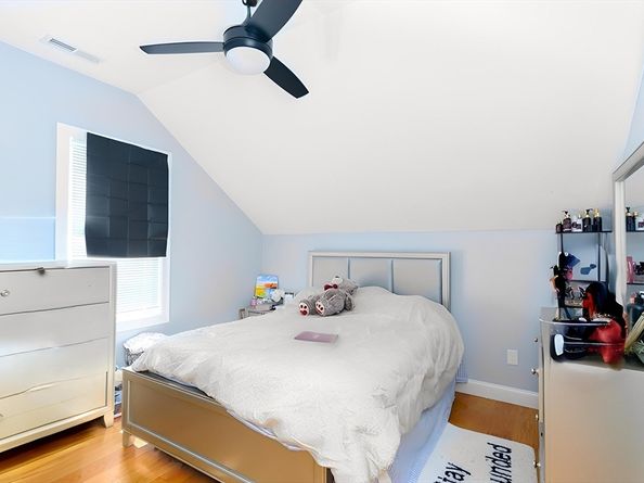 16-16.5 Caprera Rd, Worcester MA 01604
