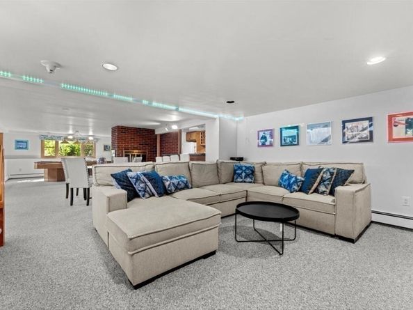 6 Tally Ho Lane, Framingham MA 01701