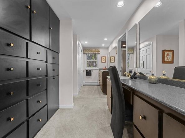 6 Tally Ho Lane, Framingham MA 01701