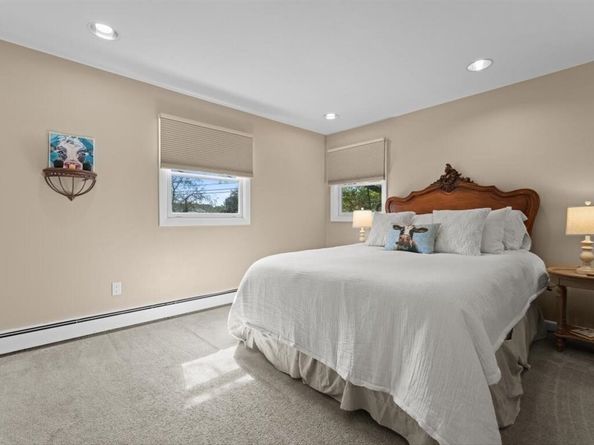 6 Tally Ho Lane, Framingham MA 01701