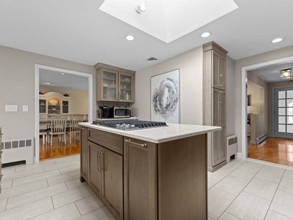 6 Tally Ho Lane, Framingham MA 01701