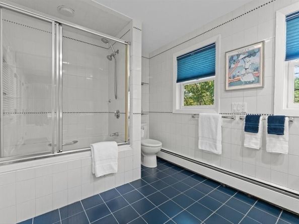 6 Tally Ho Lane, Framingham MA 01701