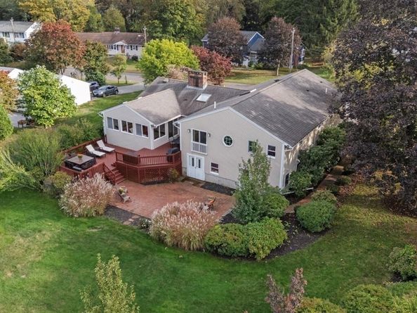 6 Tally Ho Lane, Framingham MA 01701