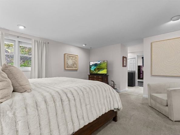 6 Tally Ho Lane, Framingham MA 01701