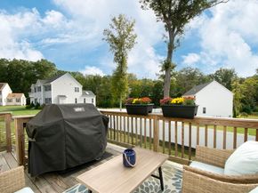 93 Mceachron Dr, Stoughton MA 02072