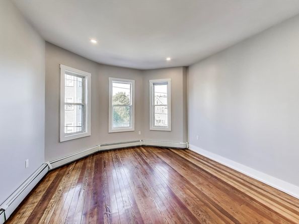 5 Carson St, Boston MA 02125