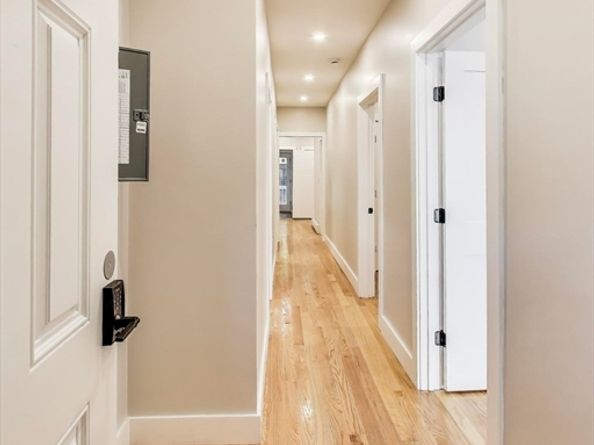 5 Carson St, Boston MA 02125