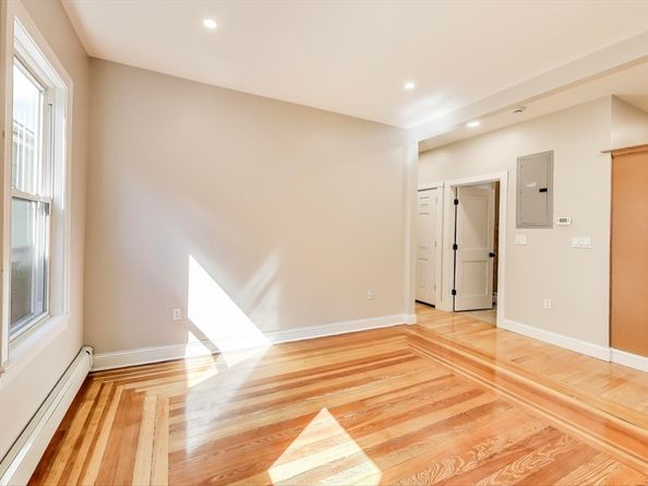 5 Carson St, Boston MA 02125