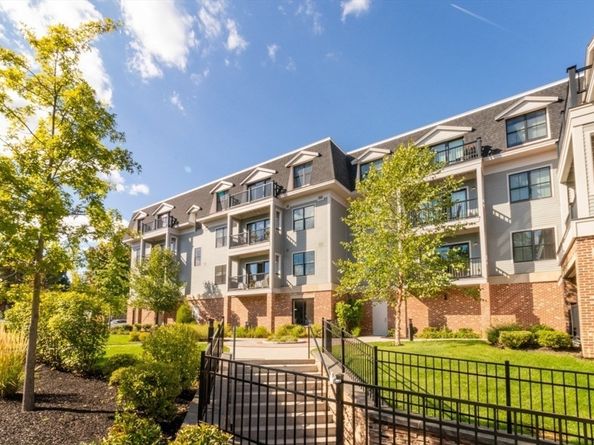 131 Eliot 305, Milton MA 02186