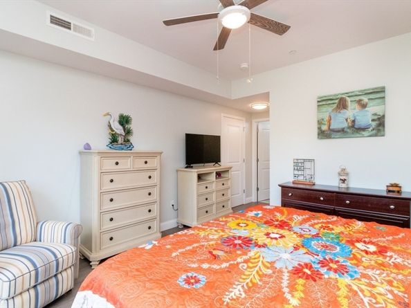 131 Eliot 305, Milton MA 02186