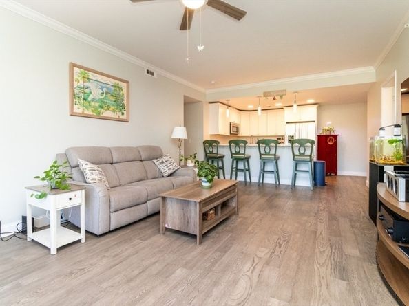 131 Eliot 305, Milton MA 02186