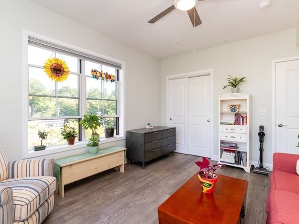 131 Eliot 305, Milton MA 02186
