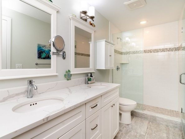 131 Eliot 305, Milton MA 02186