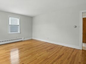 183 Massachusetts Ave, North Andover MA 01845