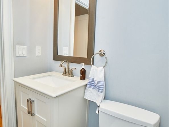 881 E 2nd St 13, Boston MA 02127