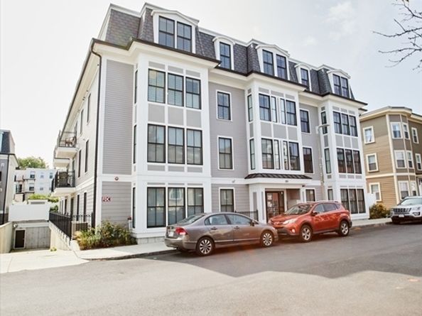 881 E 2nd St 13, Boston MA 02127