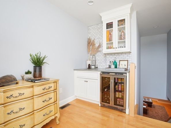 881 E 2nd St 13, Boston MA 02127
