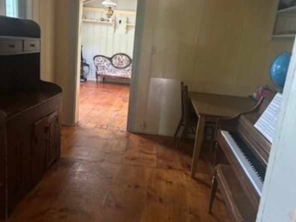 46 Broad St, Barre MA 01005