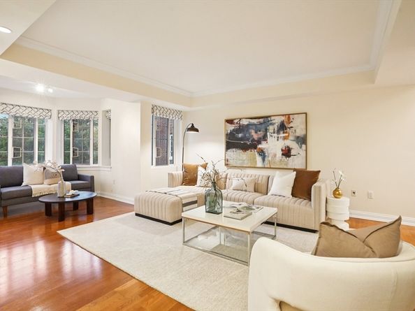20 Chapel Street B811, Brookline MA 02446