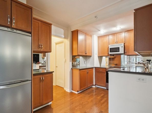20 Chapel Street B811, Brookline MA 02446