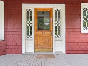 59 Ackers Ave 1, Brookline MA 02445
