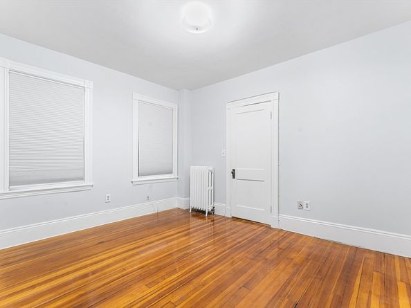 59 Ackers Ave 1, Brookline MA 02445