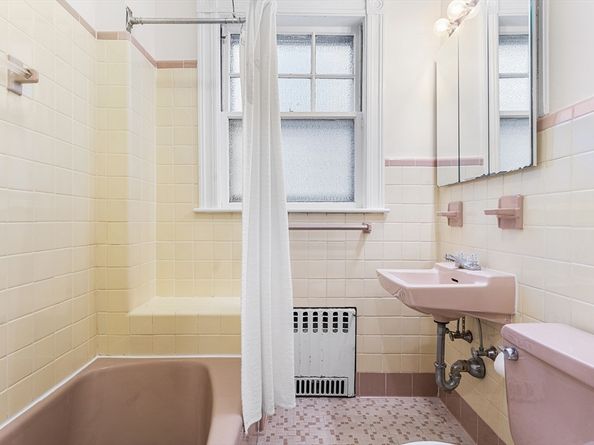 59 Ackers Ave 1, Brookline MA 02445