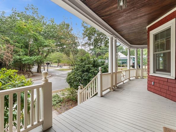 59 Ackers Ave 1, Brookline MA 02445