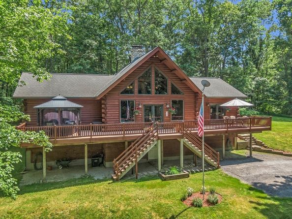 8 Turk Hollow Rd, Oxford MA 01540