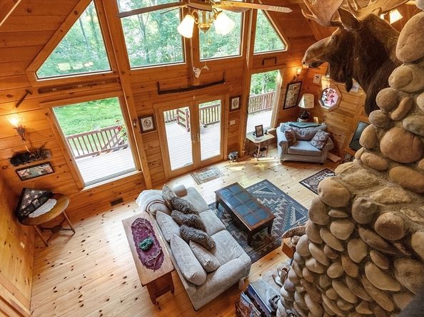 8 Turk Hollow Rd, Oxford MA 01540