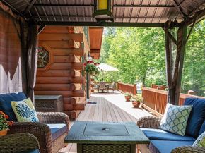 8 Turk Hollow Rd, Oxford MA 01540