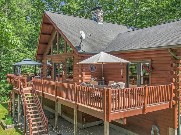 8 Turk Hollow Rd, Oxford MA 01540