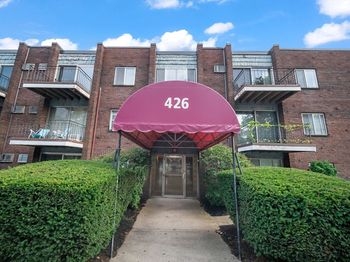 426 Pleasant St
