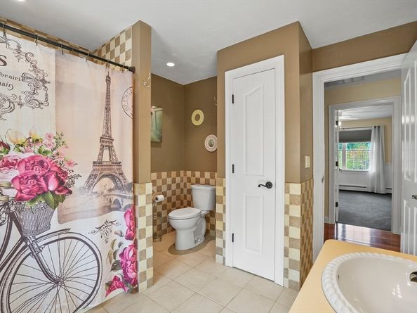 71 Stonegate Drive, East Bridgewater MA 02333