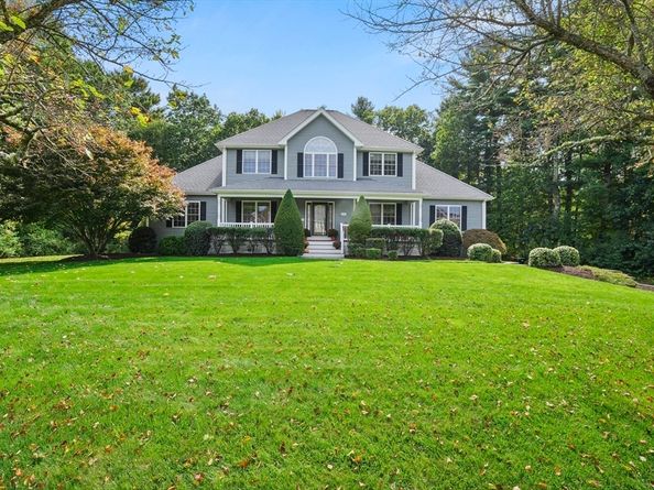 71 Stonegate Drive, East Bridgewater MA 02333