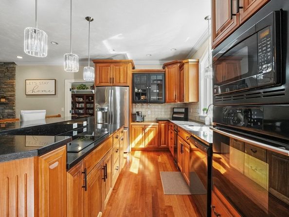 71 Stonegate Drive, East Bridgewater MA 02333