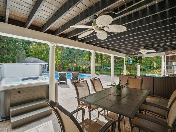 71 Stonegate Drive, East Bridgewater MA 02333