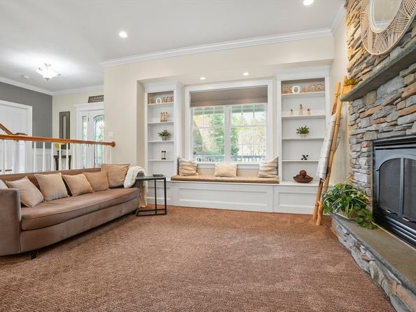 71 Stonegate Drive, East Bridgewater MA 02333