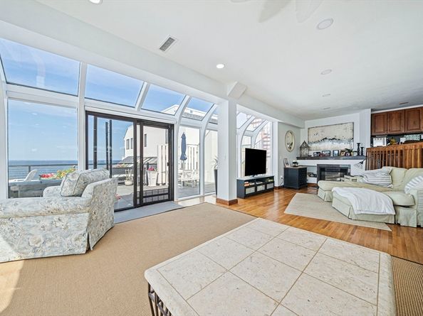 62 Oceanside Drive 62, Hull MA 02045