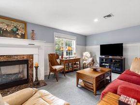 50 Carrington Ln 50, Uxbridge MA 01569