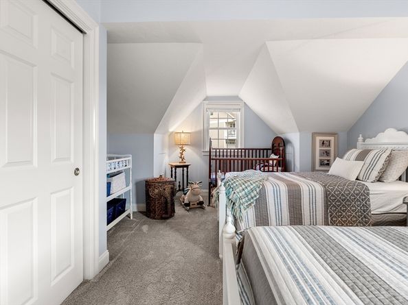 50 Carrington Ln 50, Uxbridge MA 01569