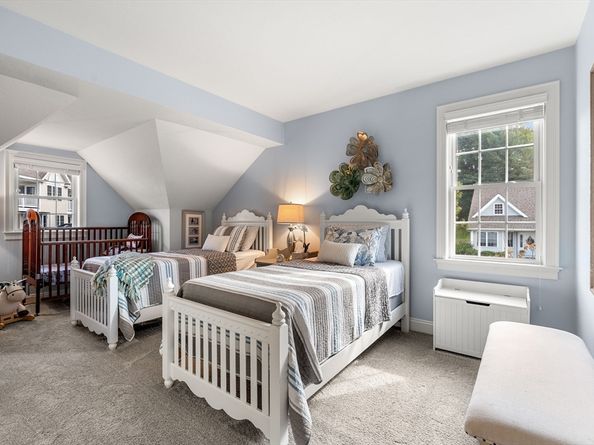 50 Carrington Ln 50, Uxbridge MA 01569