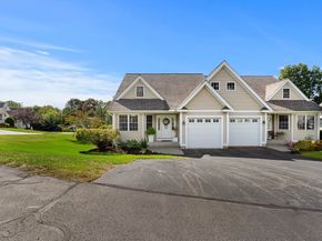50 Carrington Ln 50, Uxbridge MA 01569