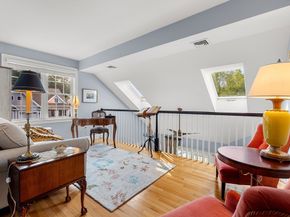 50 Carrington Ln 50, Uxbridge MA 01569