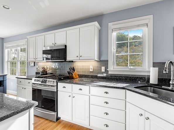 50 Carrington Ln 50, Uxbridge MA 01569